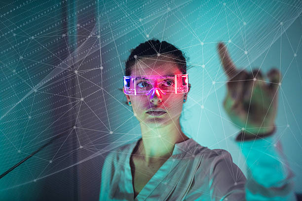 Jeune femme utilisant une technologie d’IA futuriste.